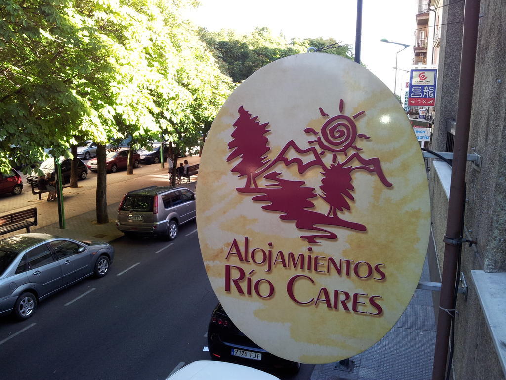 Alojamientos Rio Cares เลออน ภายนอก รูปภาพ